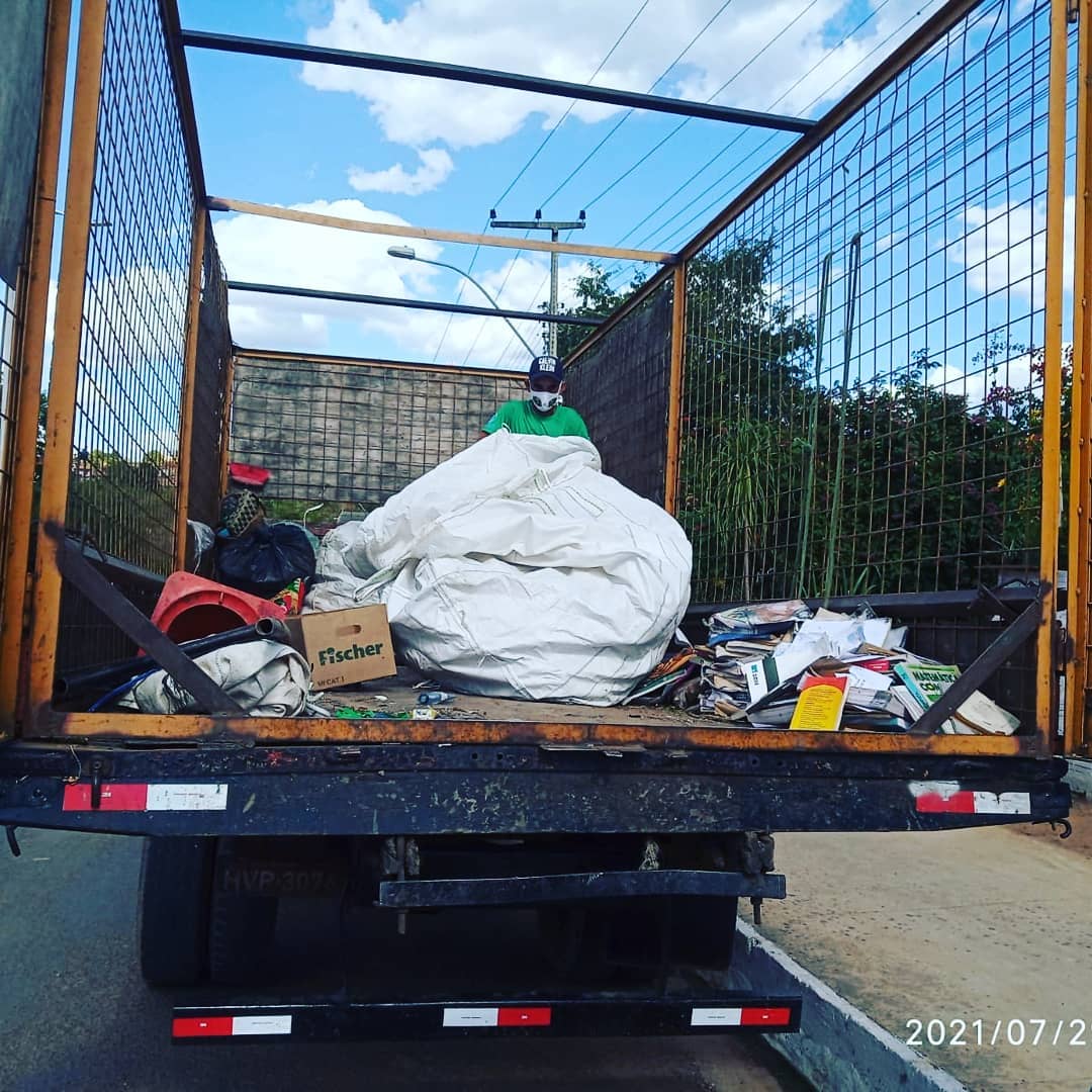 carrapatocultural.com 